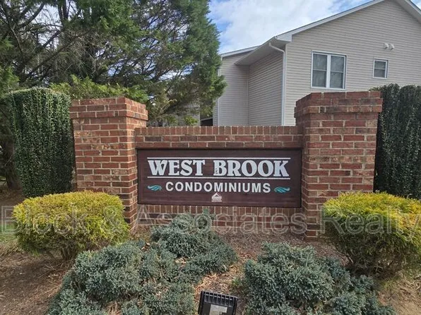 702 Westbrook Ct, Archdale, NC 27263
