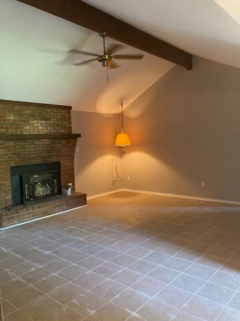 Moss Point 3 Bedroom — Photo 2