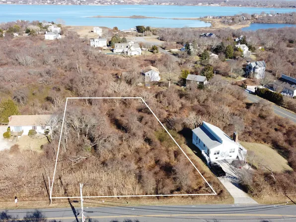 327 Fairview Ave, Montauk, NY 11954