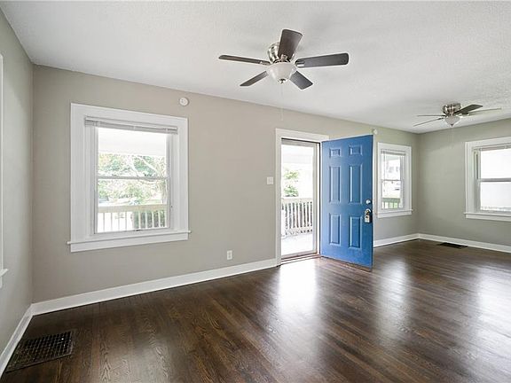 5th image of 2727 Kimball Ave