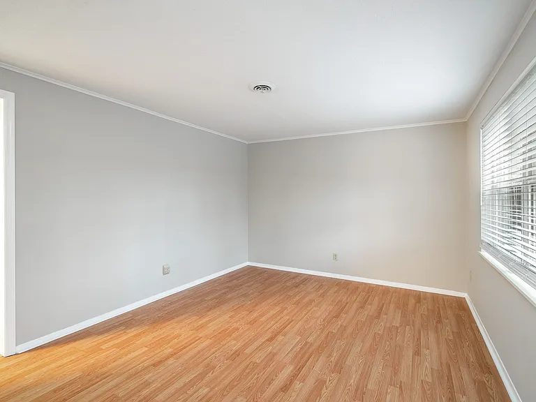 302 Wakefield Rd #A — Photo 13