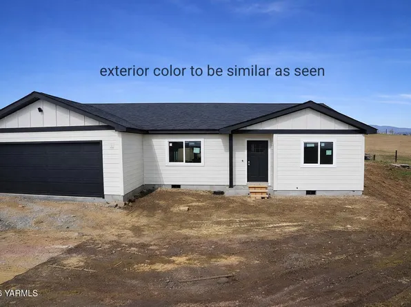 8291 Fort Rd, Wapato, WA 98951