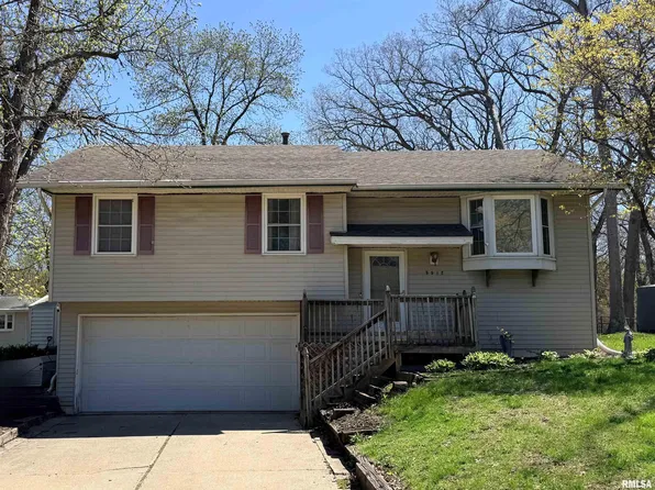 5912 N Tampico Dr, Peoria, IL 61614