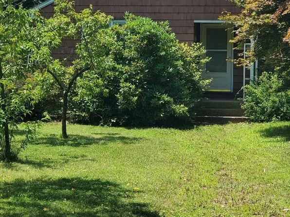 109 North Washington Street, Plainville, CT 06062