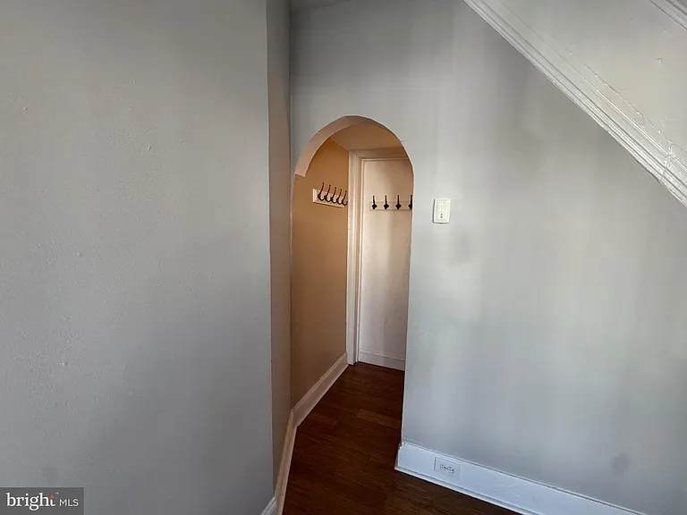 317 W 4th Ave — Photo 23