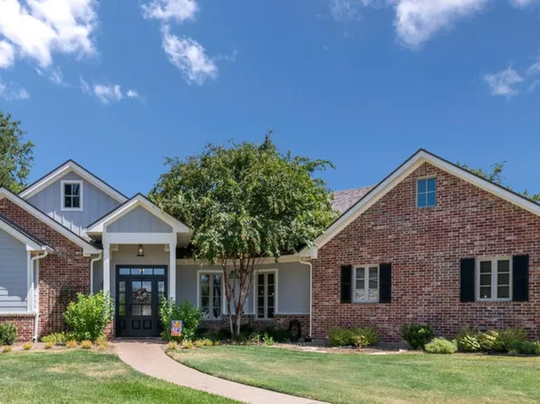 624 Golden Ct, Mc Gregor, TX 76657