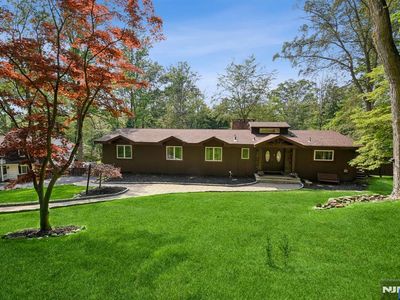 550 Dorchester Dr, River Vale, NJ, 07675
