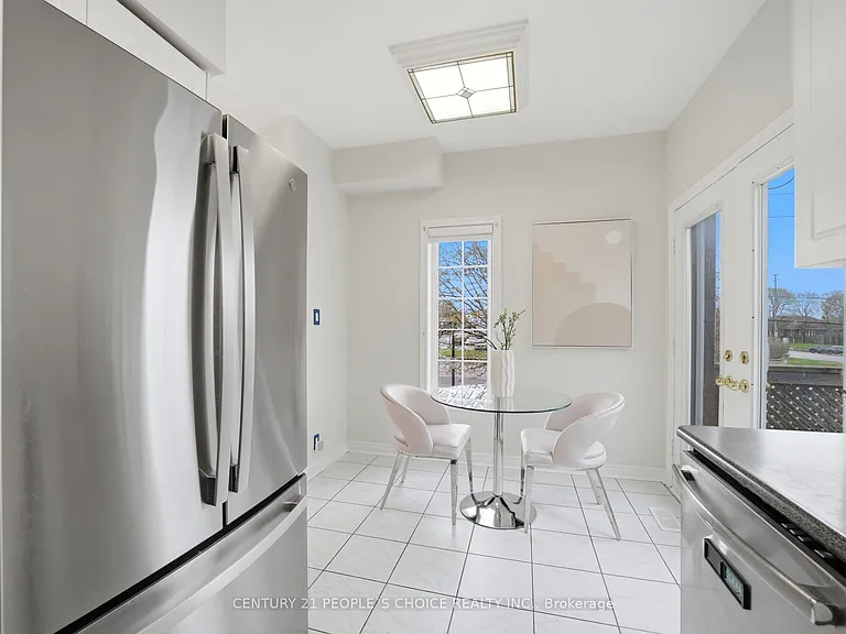 1330 Altona Rd #1 — Photo 11