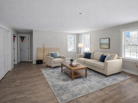 3rd image of 473b Middle Road