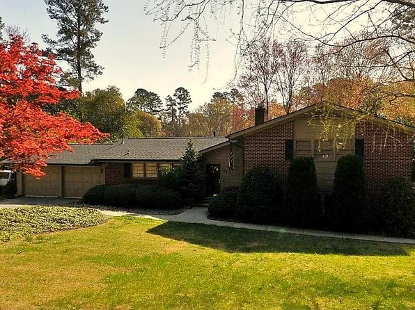 302 Pearson St, Apex, NC 27502