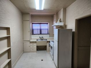 371 5th St #3, Gustine, CA 95322