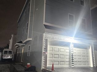 14 Saratoga St #3, Lawrence, MA 01841