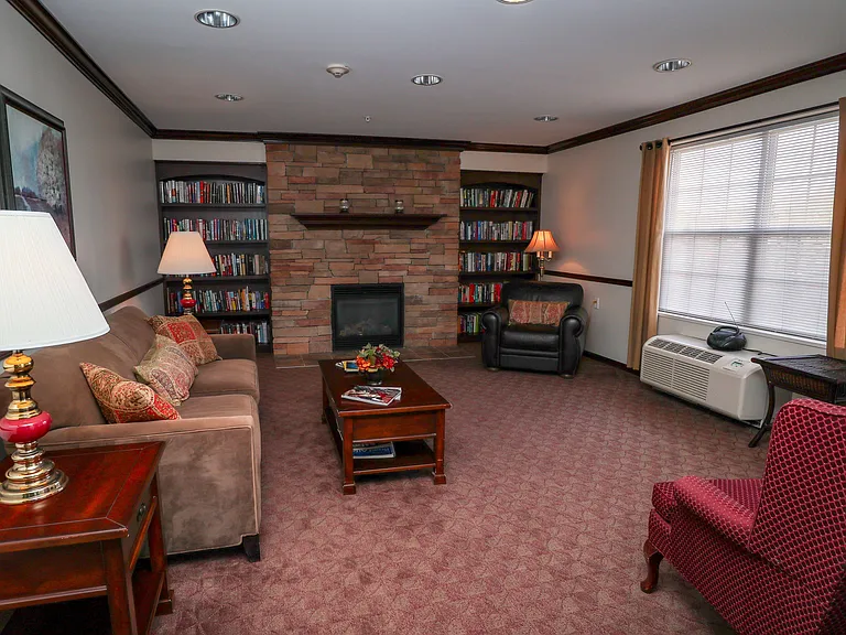 2730 N Forest Rd — Photo 5