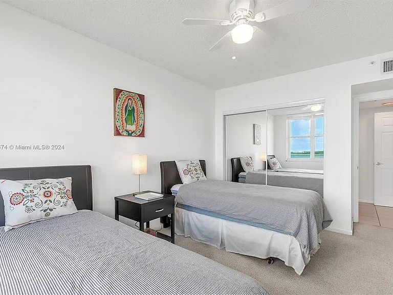 800 Claughton Island Dr #1204 — Photo 25