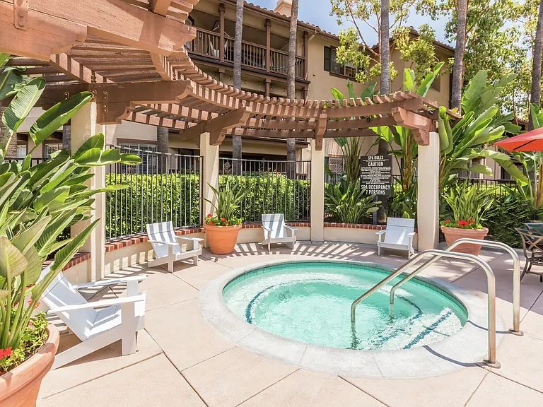 Rancho Mariposa Apartment Homes — Photo 19