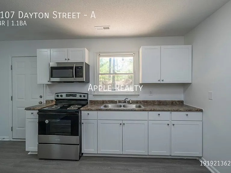 1107 Dayton St #A — Photo 18