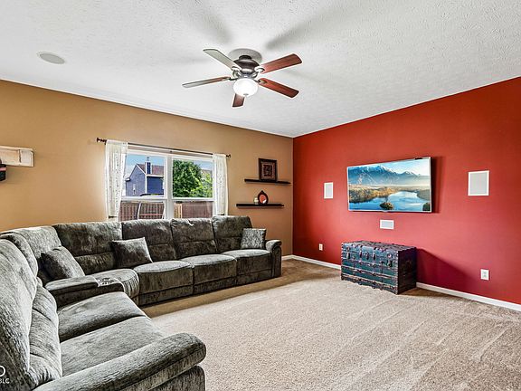 3rd image of 12249 Packers Ave