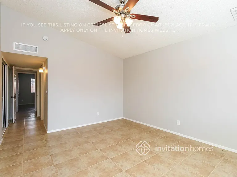 1701 N Pleasant Dr — Photo 7