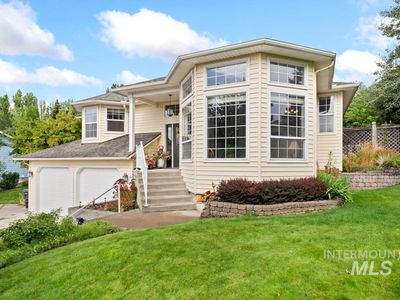 658 Conestoga Dr, Moscow, ID, 83843