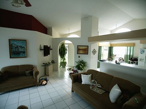 5th image of 2046 White Eagle St