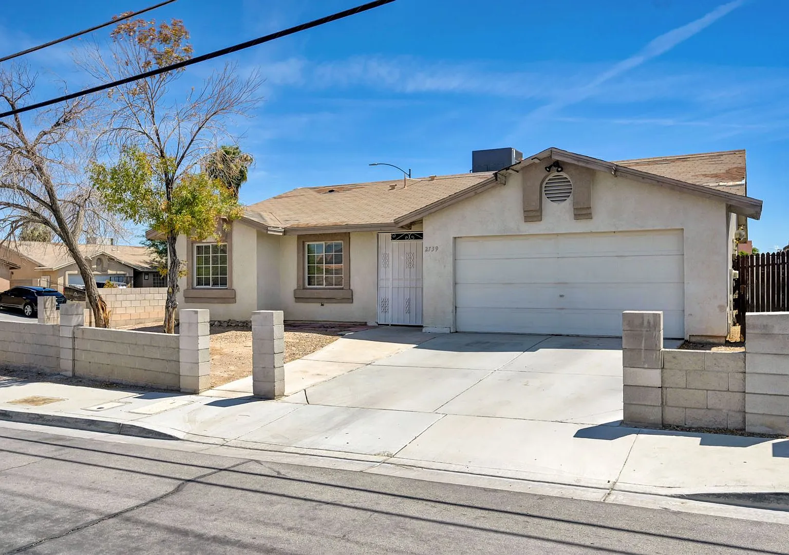 Charming Single Story Single Family Home! — Photo 2