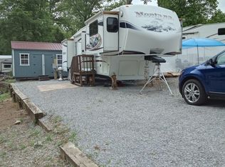 9172 Cherokee Trl, Crossville, TN 38572