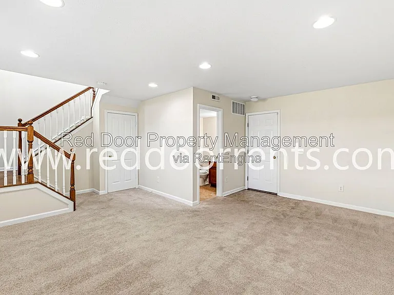 13340 Golden Gate Dr E — Photo 10