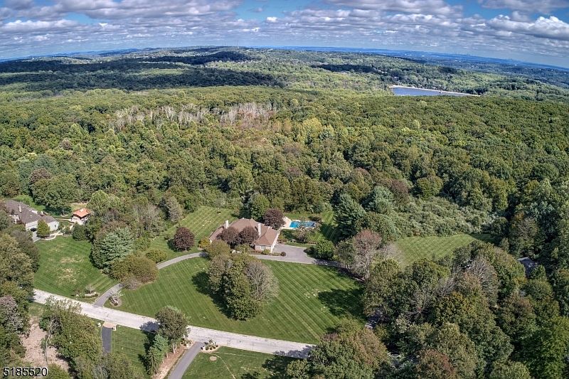 3 Parkwood Ln, Mendham, NJ 07945 Zillow