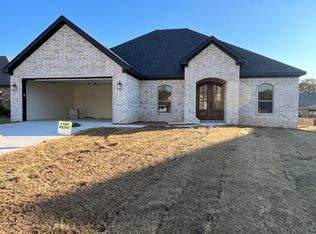 9881 Oak Forest Ln, Sherwood, AR 72120