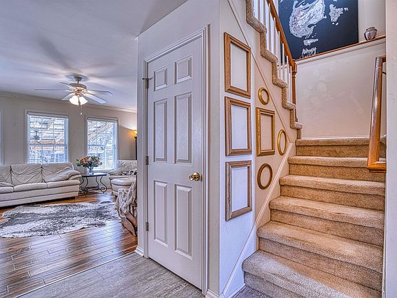 4th image of 7011 Rosewood Ln