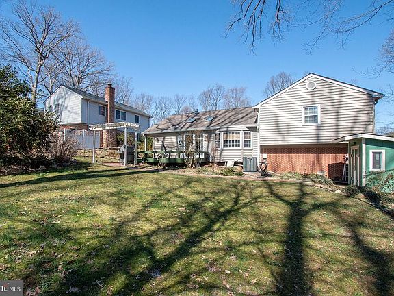 4th image of 8203 Briar Creek Dr