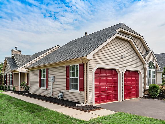 3rd image of 2351 Greendale Ct