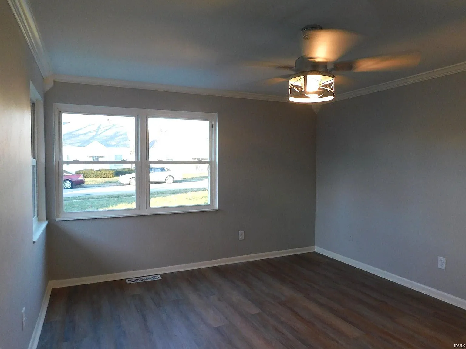 3 bed, 920 sqft, $1,300 — Photo 4