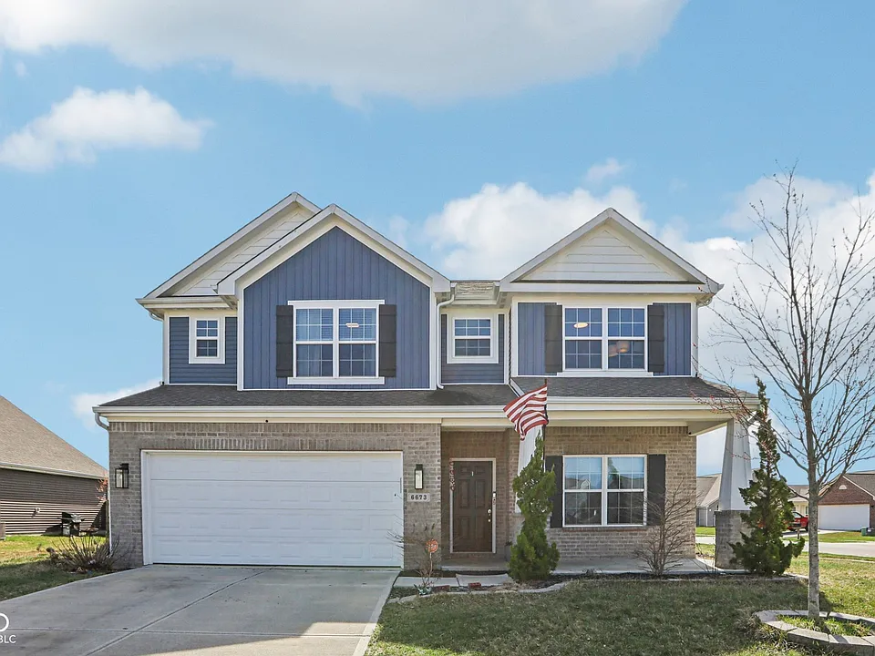 6673 Laurelwood Dr