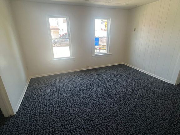 4th image of 1621 Plum St #1