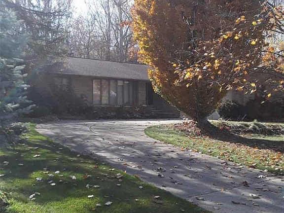 3rd image of 46434 Cypress Ct