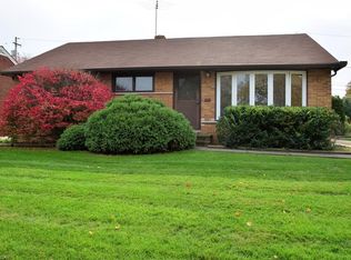 8469 Northlane Dr, Brooklyn, OH 44144