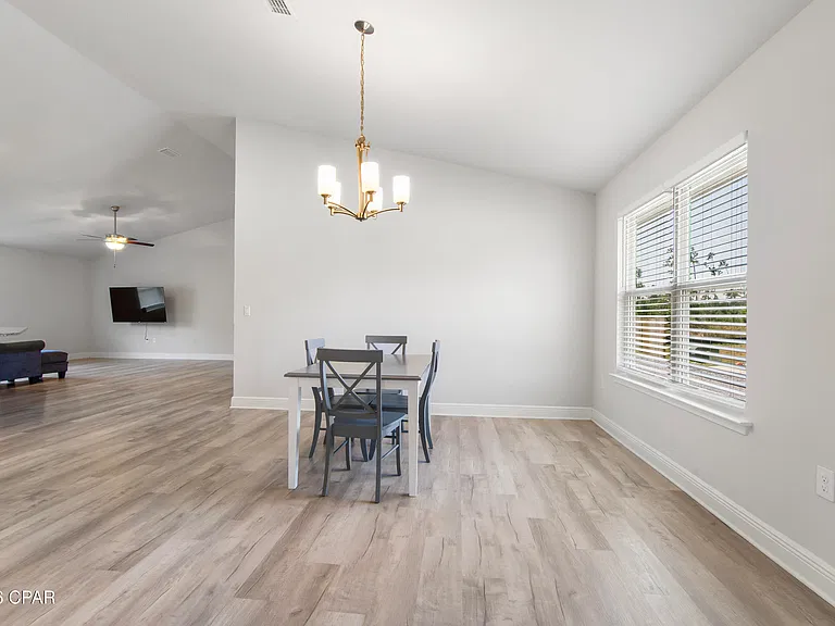 11528 Poston Rd — Photo 11
