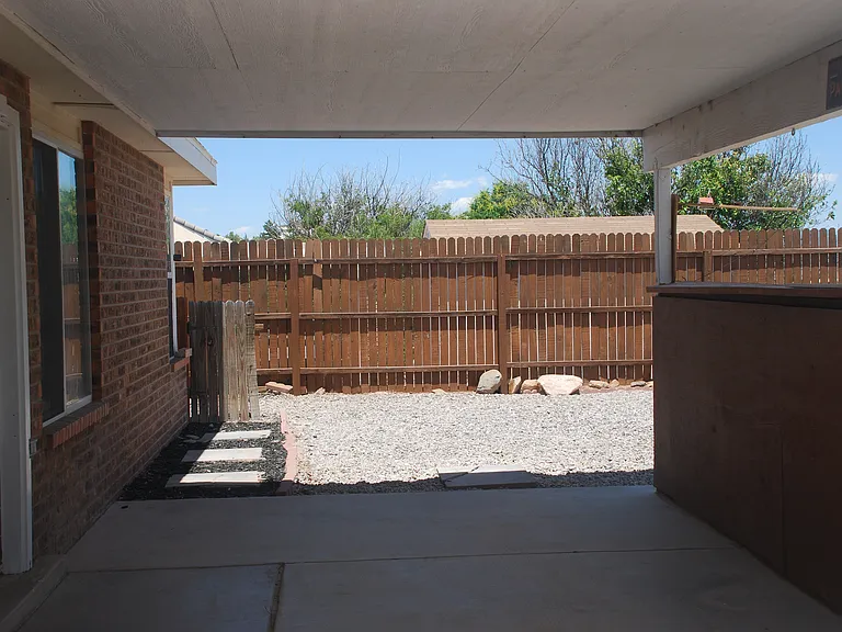 10 Juniper Ave — Photo 14