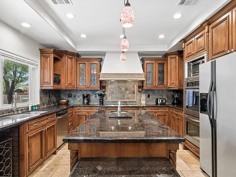 9023 W Patrick Ln — Photo 14
