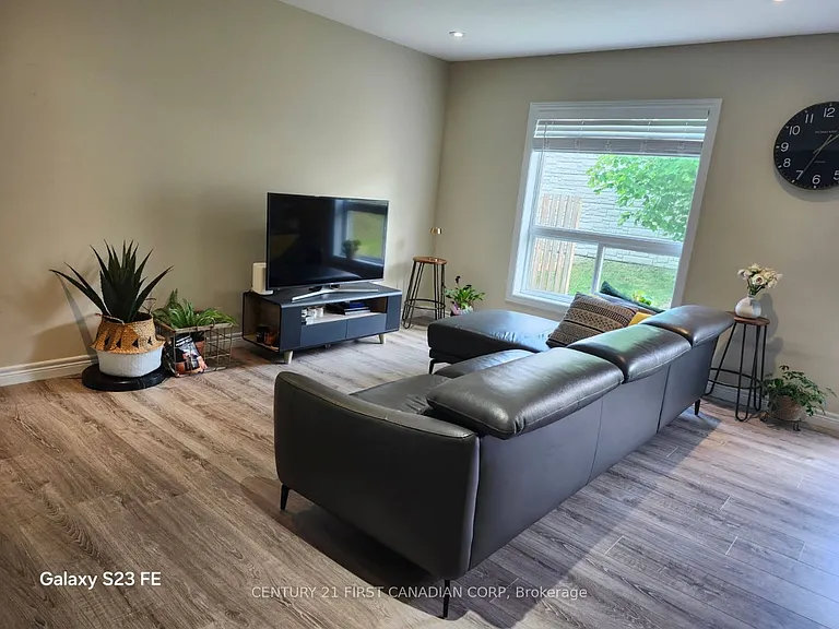 1220 Riverbend Rd #63 — Photo 12