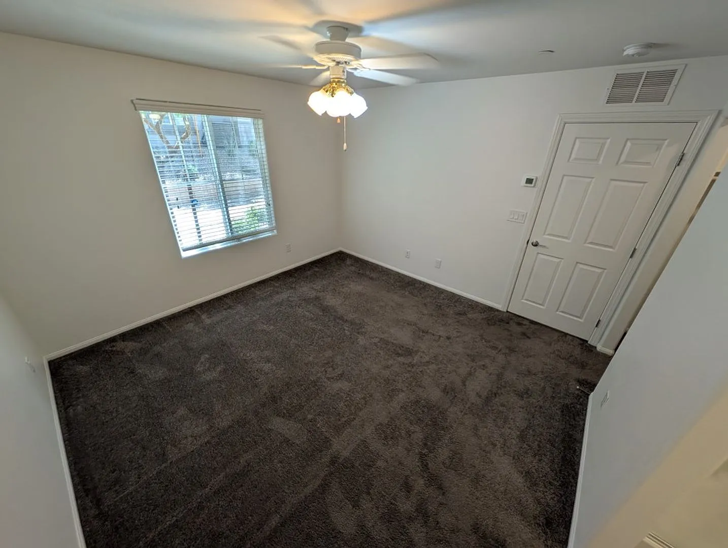 664 Vetiver Ln — Photo 4