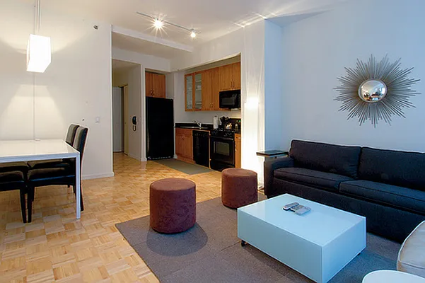 Rented by Metro Loft Management | media 45