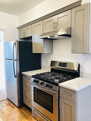 4th image of 37-01 27th St #3