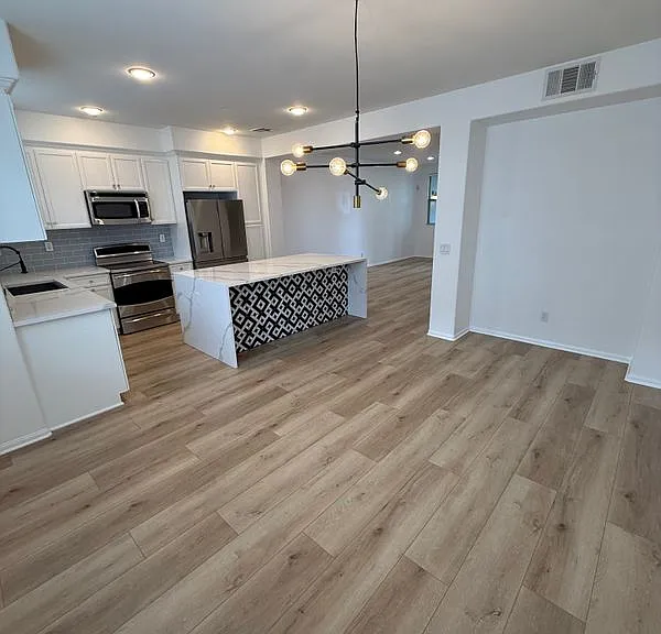 3009 E Pacific Coast Hwy — Photo 13