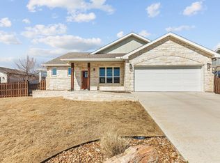 730 Madilynn Ct, Fredericksburg, TX 78624