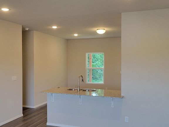 4th image of 2449 N Gooseberry Ln