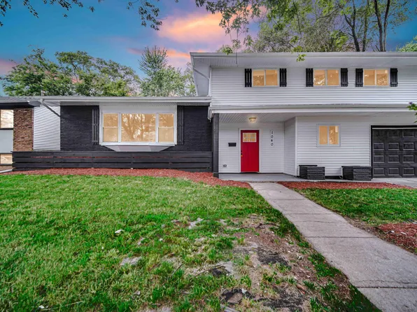 1040 Wallace St, Gary, IN 46404