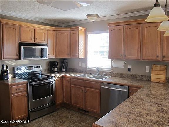 4th image of 5 Belmont Dr