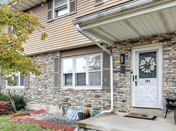 125 W Gaul St, Wernersville, PA 19565
